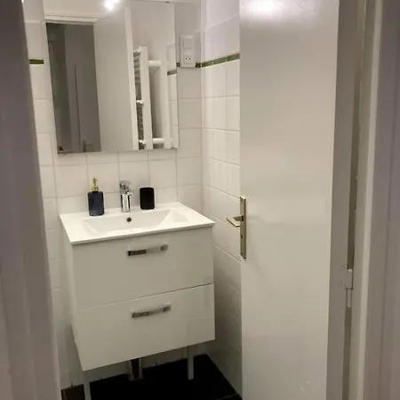 Les Capucins.appartement Elegant,vue Sur Le Jardin شقة بريست